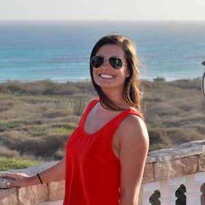 Meet your Posher, Kelly